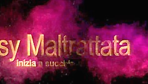 Sissy maltrattata - inizia a succhiare
