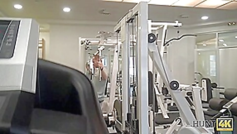 HUNT4K. Naughty guy picks up young hottie and fucks her right in gym