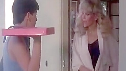 The last american virgin (1982)